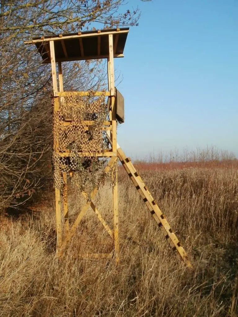 deer hunting stand